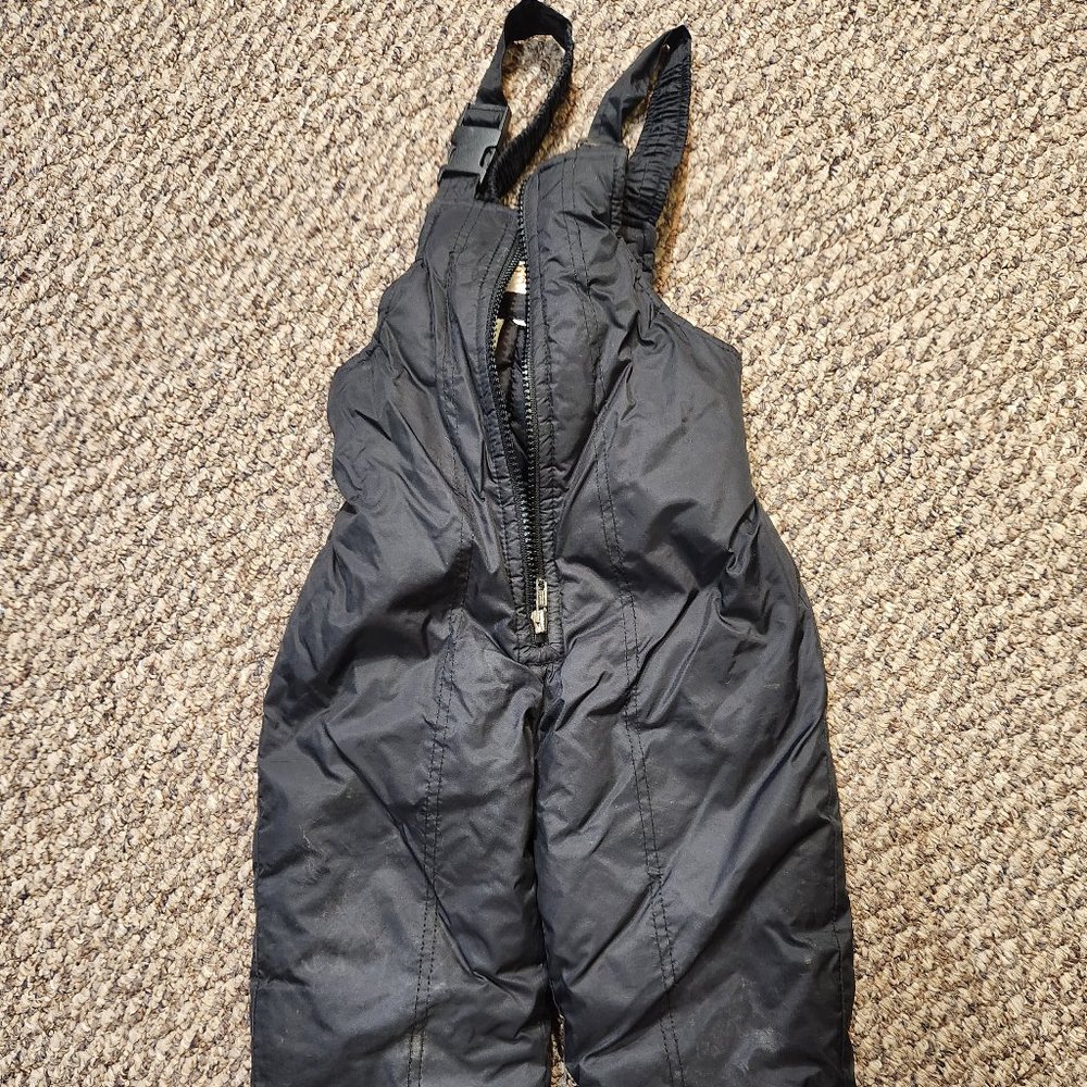 2T snowpants
